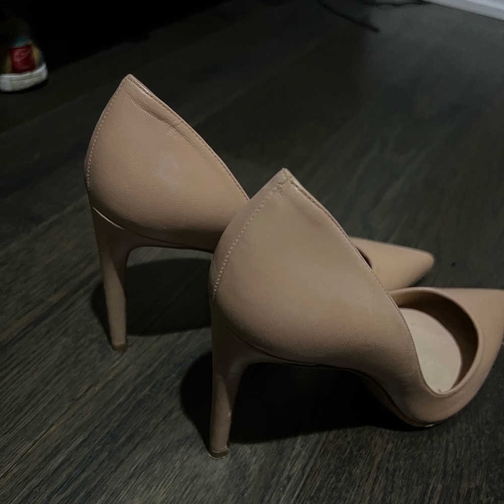 Stuart weitzman 7 and half size good condition